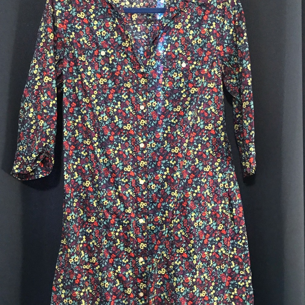 Women’s floral shirt dress